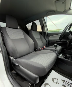 Toyota Yaris 1.3VVT-i* FACE* DYNAMIC* 80000KM* СОБСТВЕН ЛИЗИНГ - 6000 € / 11734.98 лв. - 68144780 8
