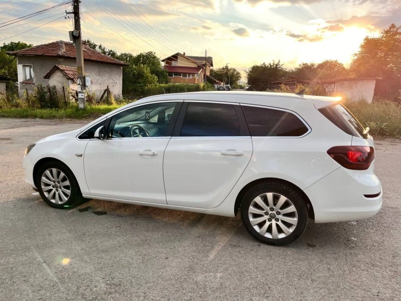 Opel Astra 1.7 CDTI 125кс. Cosmo, снимка 7 - Автомобили и джипове - 46983406