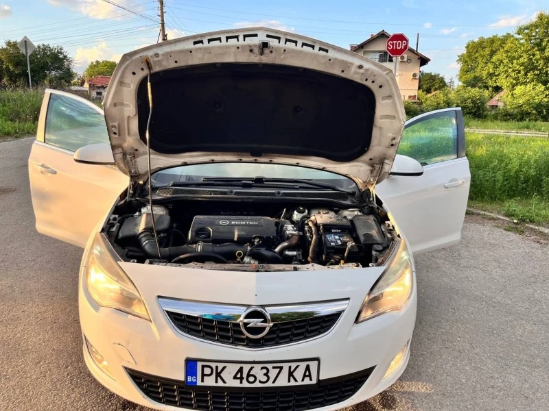 Opel Astra 1.7 CDTI 125кс. Cosmo, снимка 17 - Автомобили и джипове - 46983406