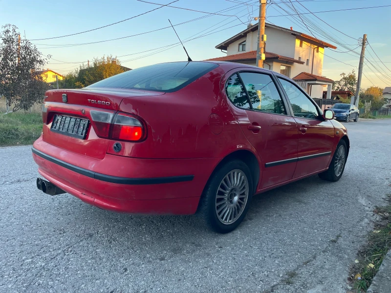 Seat Toledo 2.3 v5  , снимка 5 - Автомобили и джипове - 47625170