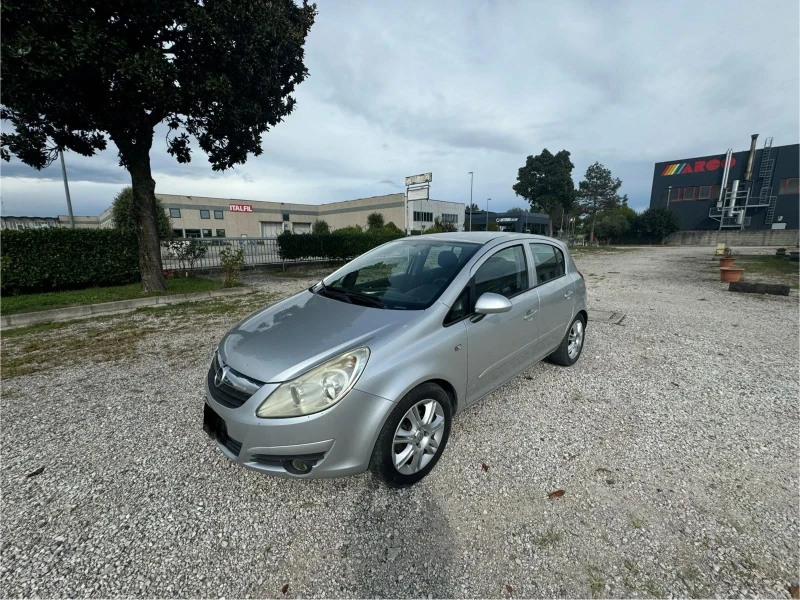 Opel Corsa 1.2i klima , снимка 1 - Автомобили и джипове - 47836388