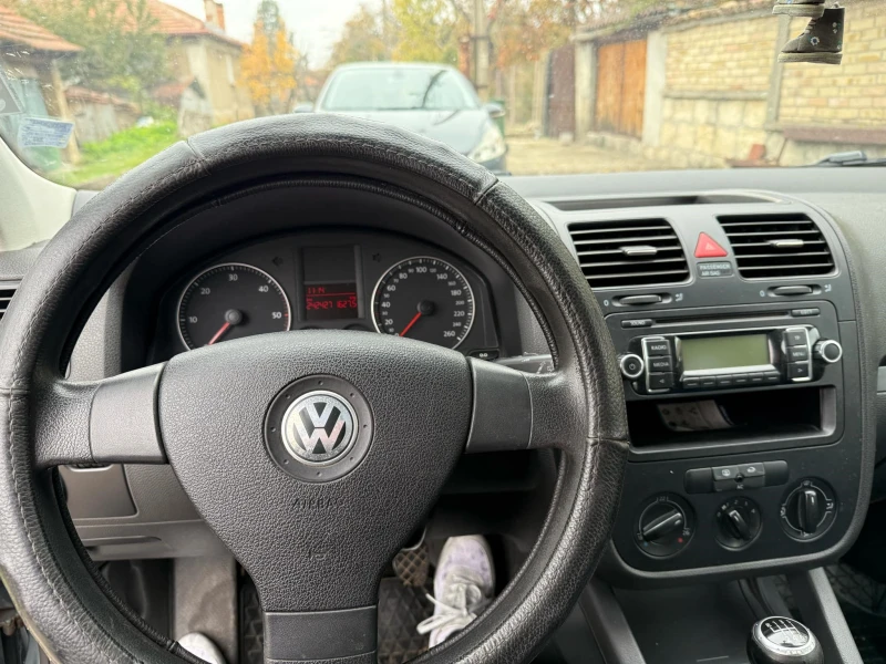 VW Golf, снимка 7 - Автомобили и джипове - 47910112