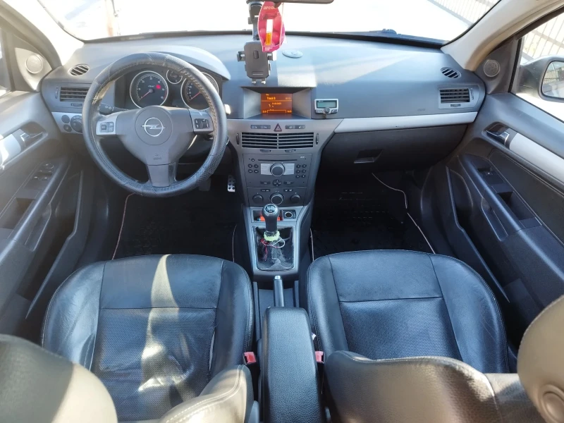 Opel Astra, снимка 11 - Автомобили и джипове - 48350549