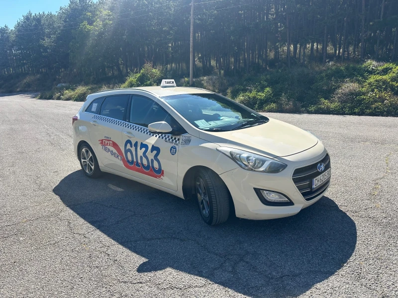 Hyundai I30 1.6 CRDi, снимка 7 - Автомобили и джипове - 51772999