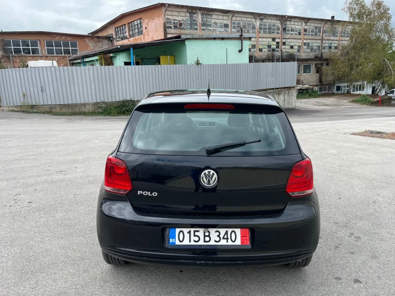 VW Polo 1.2i 70k.c. * Kamera * Bluetooth * AC, снимка 4 - Автомобили и джипове - 52045097