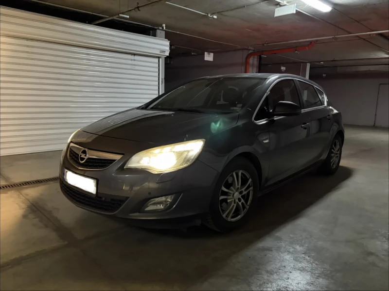 Opel Astra 1.7, снимка 8 - Автомобили и джипове - 52416188