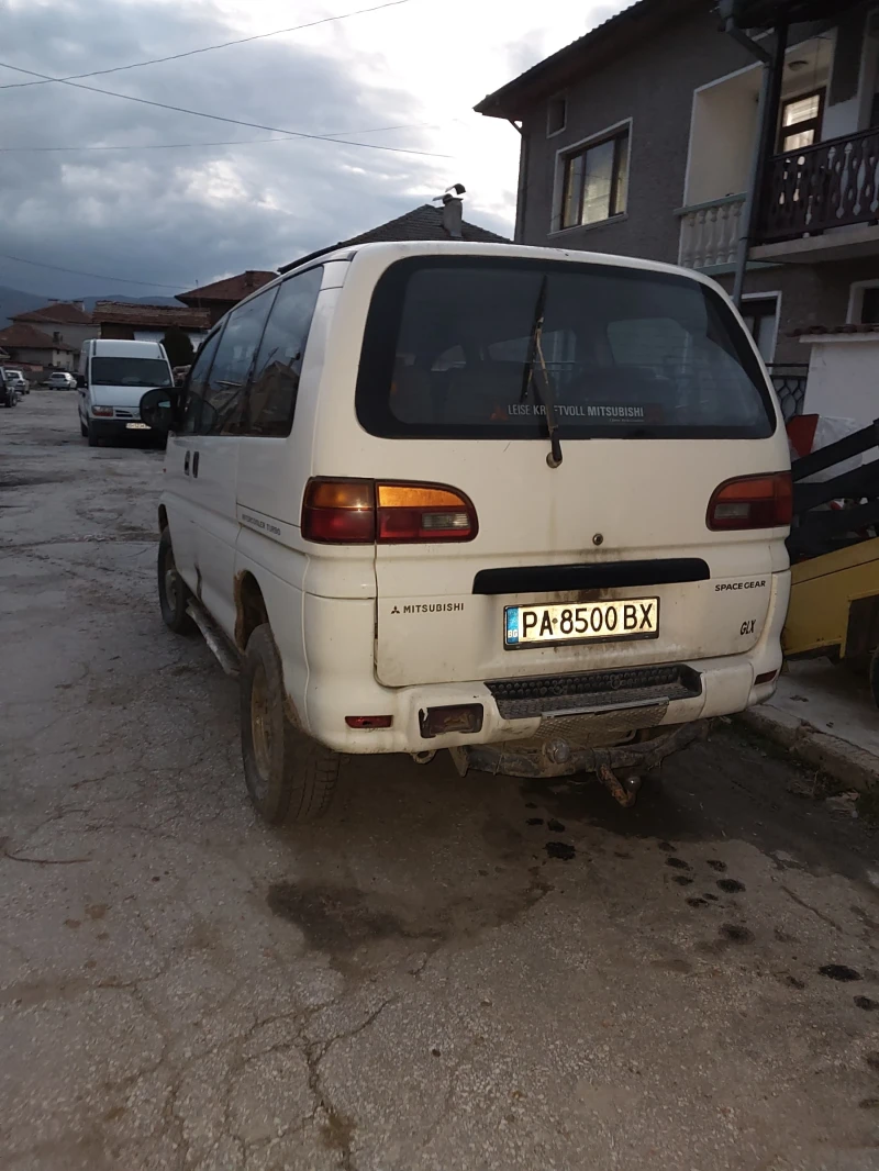Mitsubishi Space gear, снимка 2 - Автомобили и джипове - 53189527