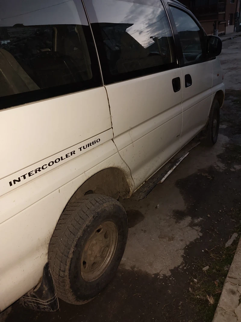 Mitsubishi Space gear, снимка 4 - Автомобили и джипове - 53189527