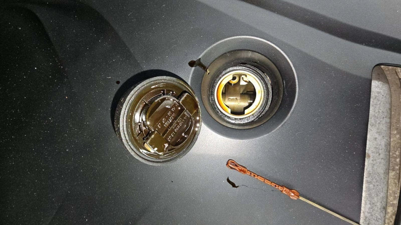 Mercedes-Benz E 300 4MATIC, снимка 16 - Автомобили и джипове - 52485576