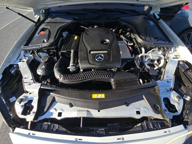 Mercedes-Benz E 300 4MATIC, снимка 17 - Автомобили и джипове - 52485576