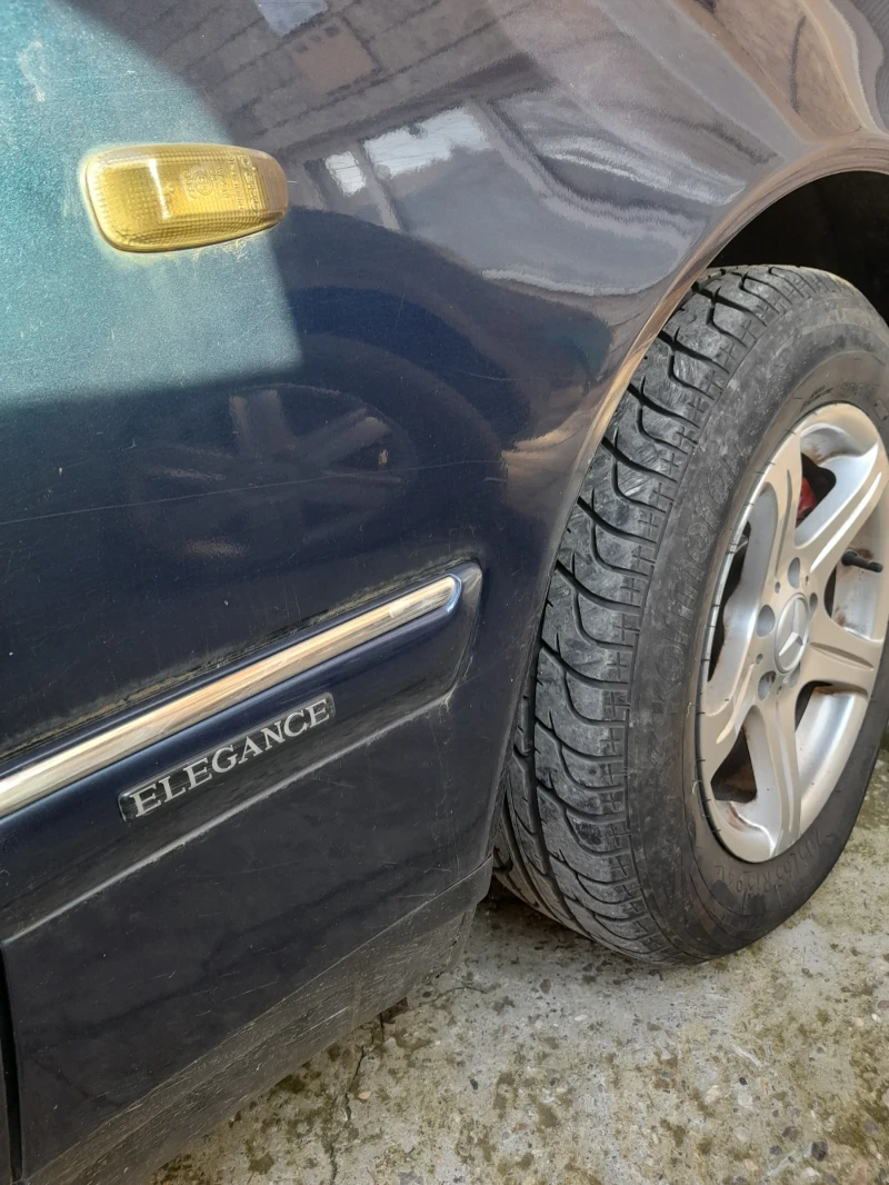 Mercedes-Benz E 200  136к.с. 2000куб., бензин, снимка 8 - Автомобили и джипове - 52801409