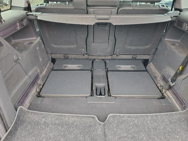 Opel Zafira 1.9/150к.с./6+ 1места, снимка 14 - Автомобили и джипове - 53106926