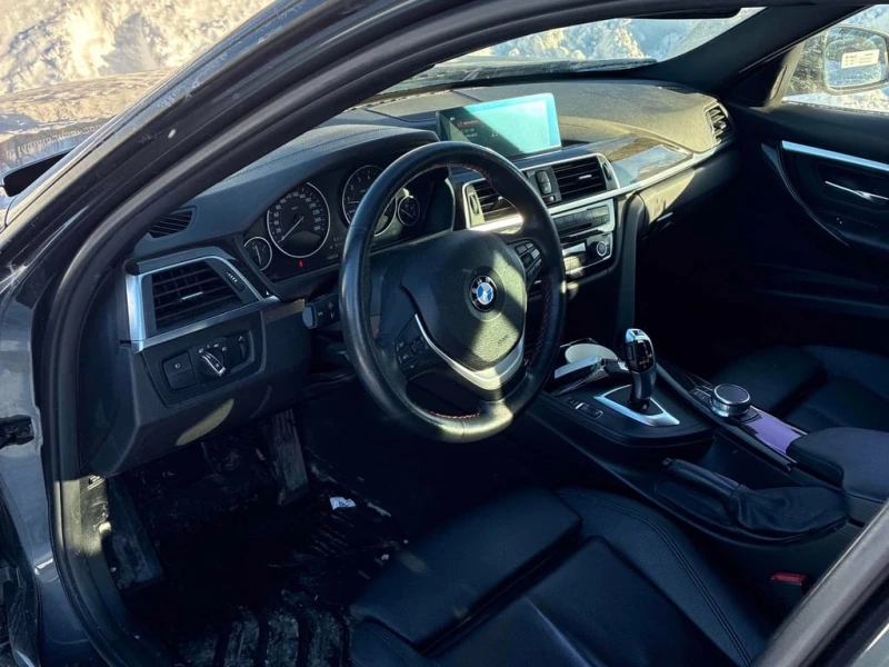 BMW 330 * 330i xDrive * CARFAX * ЦЕНА ДО БГ, снимка 7 - Автомобили и джипове - 53282501