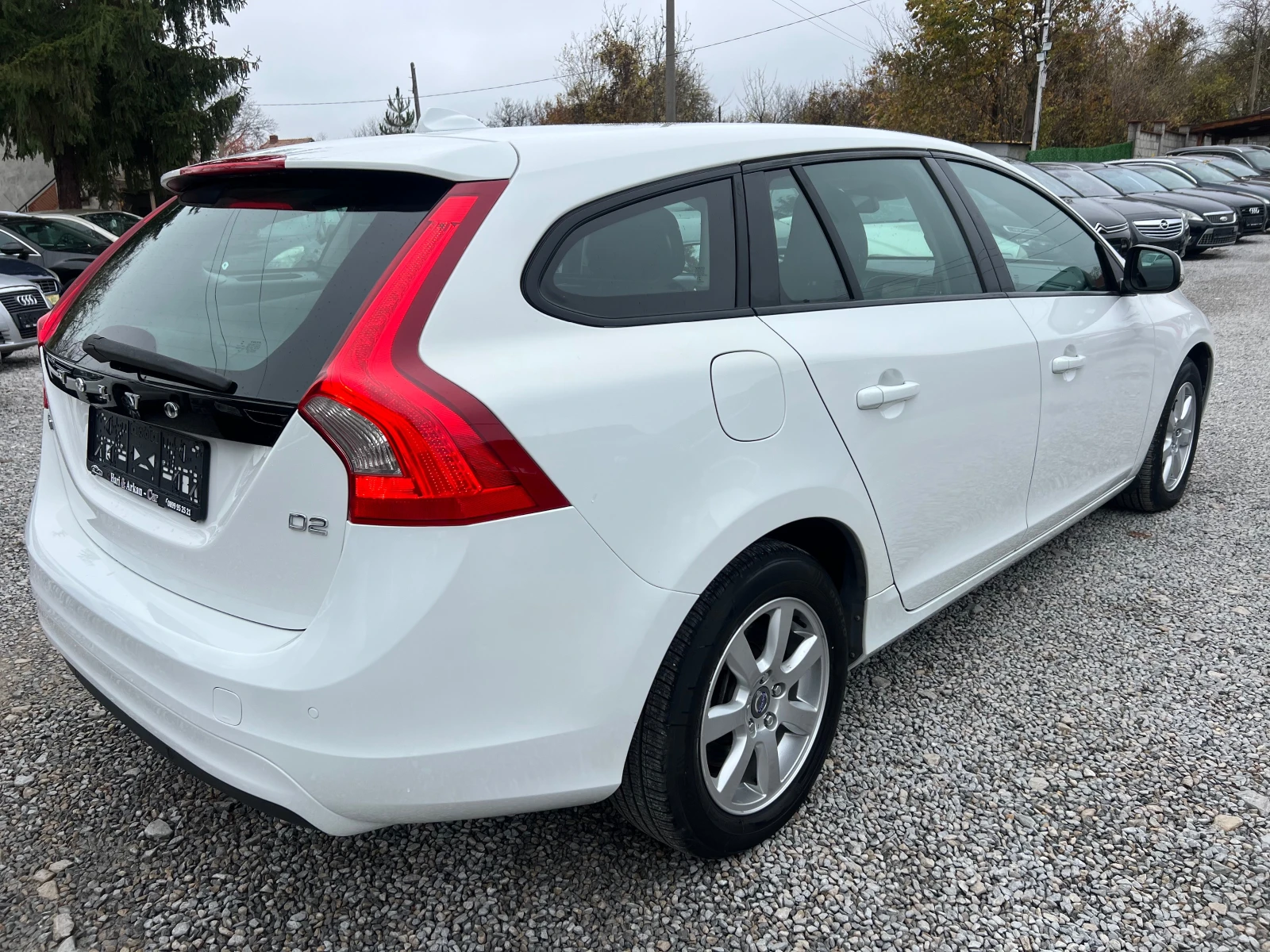 Volvo V60 1.6D2-FACE-ЕВРО 5В-НАВИГАЦИЯ-6 СКОРОСТИ - изображение 6