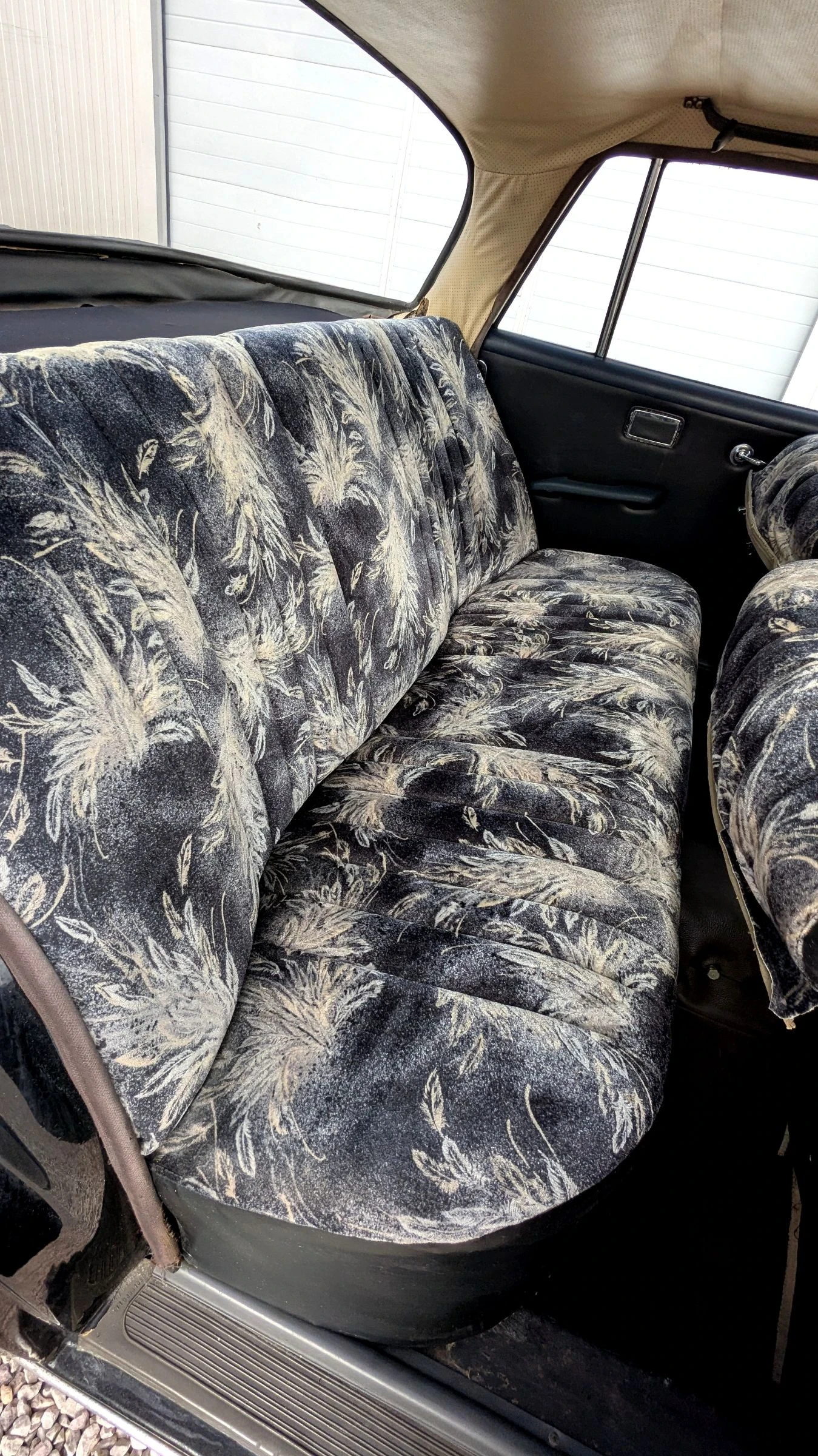 Mercedes-Benz 220 S W111 | Mobile.bg   12