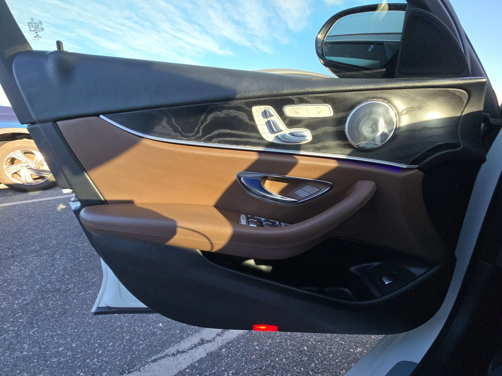 Mercedes-Benz E 300 4MATIC | Mobile.bg   10