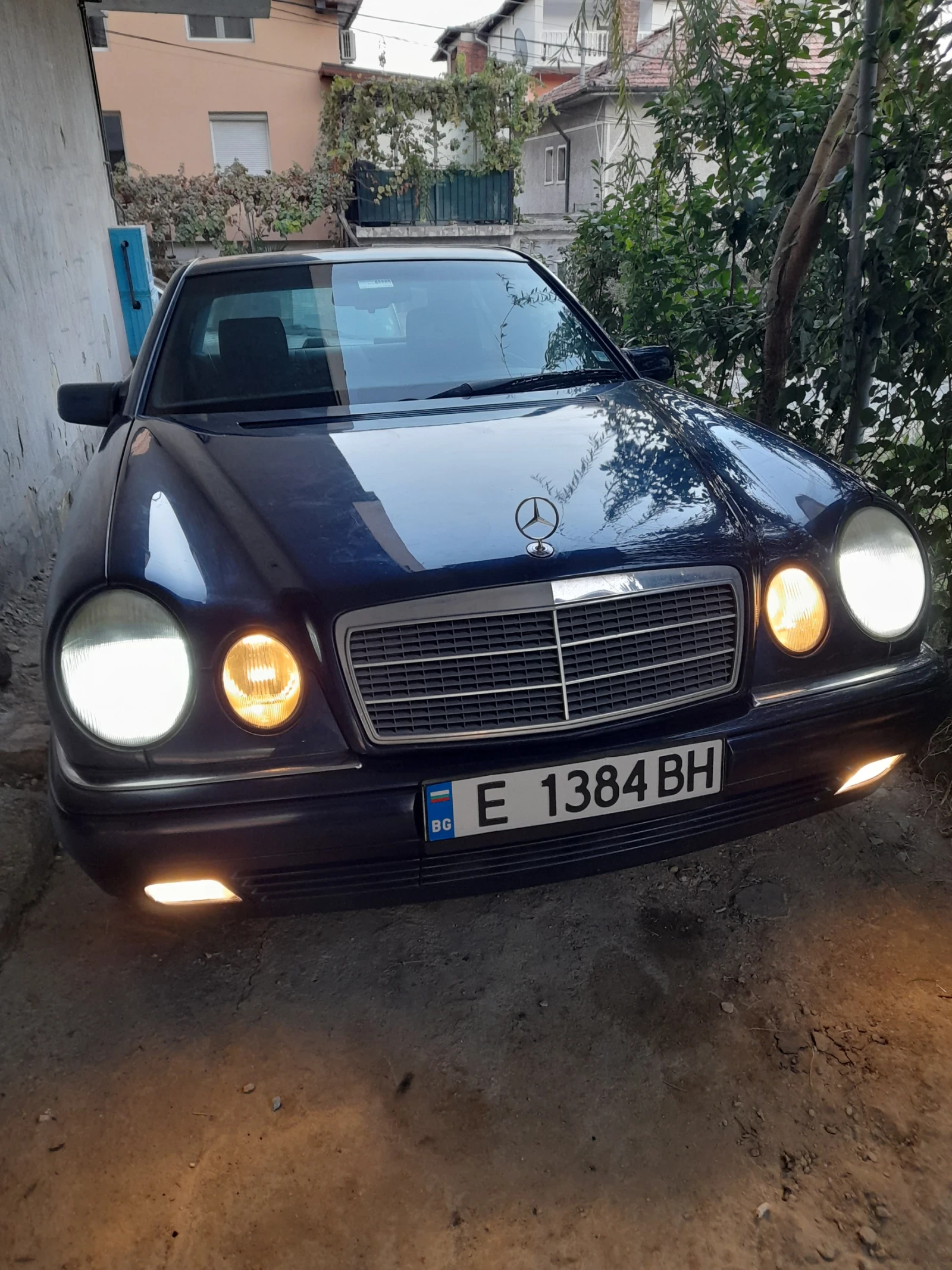 Mercedes-Benz E 200  136�.�. 2000���., ������ | Mobile.bg � ����������� 1