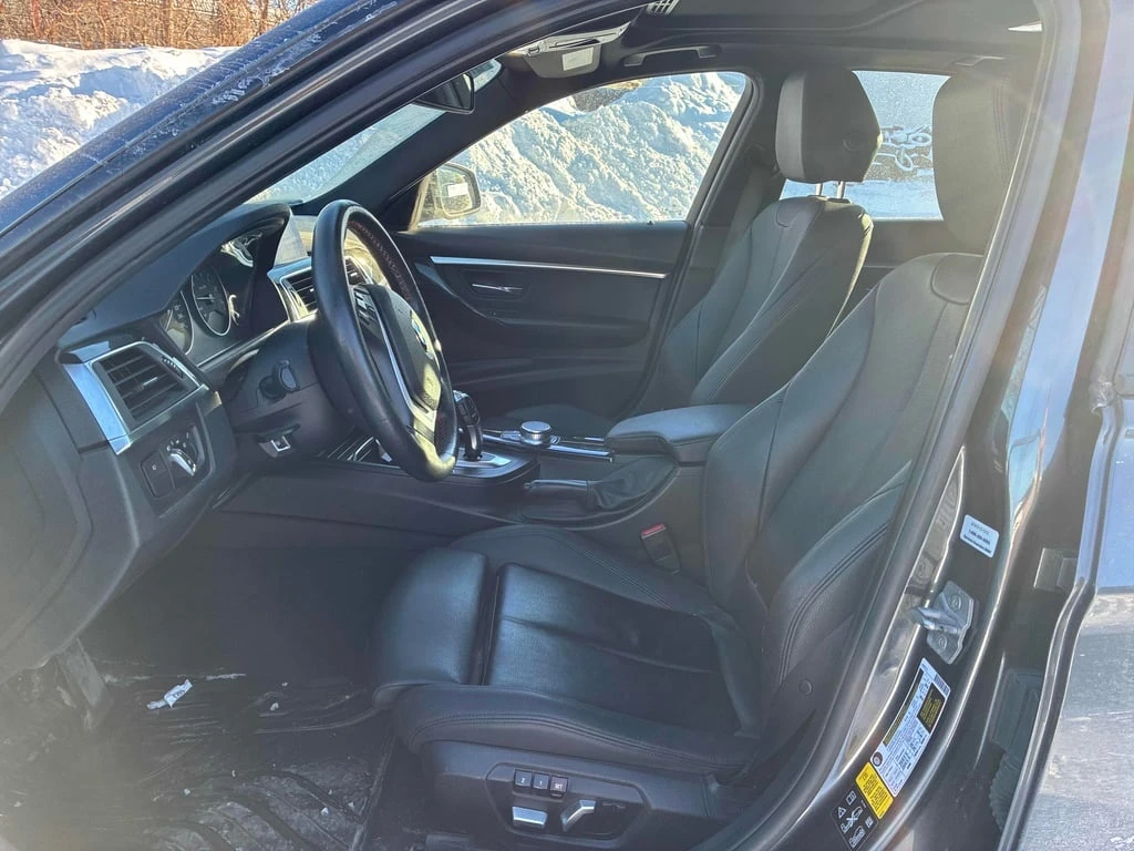 BMW 330 * 330i xDrive * CARFAX * ЦЕНА ДО БГ - изображение 6