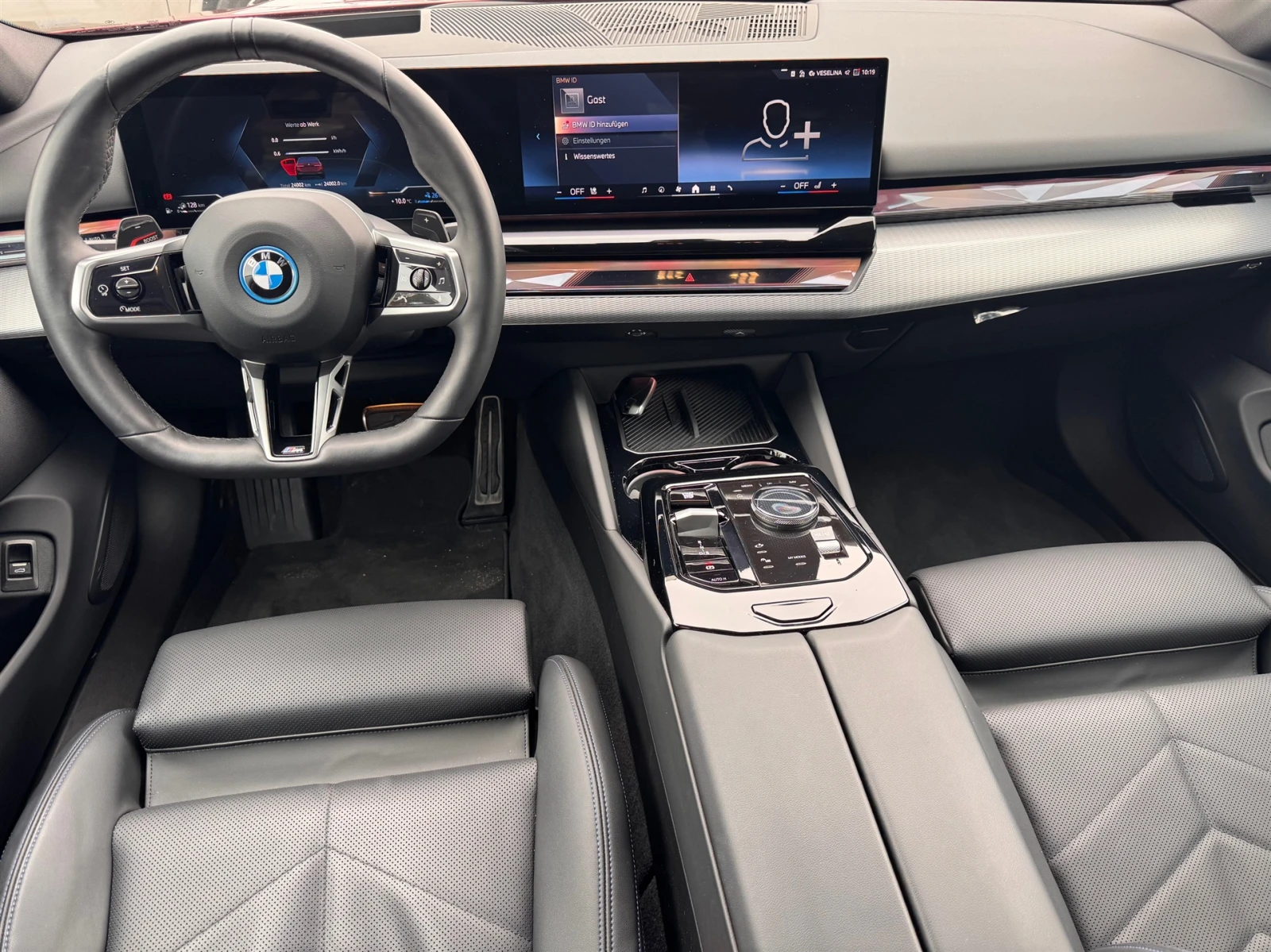 BMW 550 xDrive, снимка 17 - Автомобили и джипове - 53451604