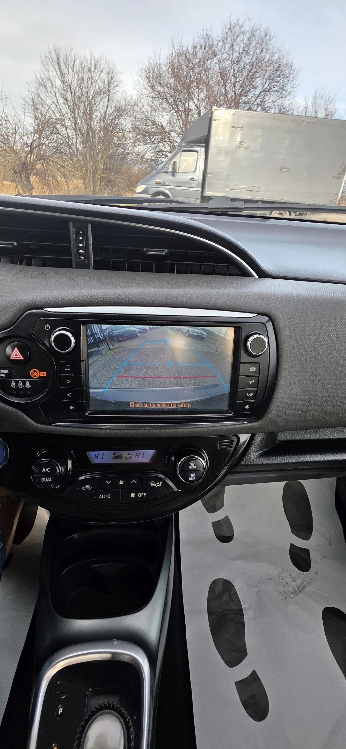 Toyota Yaris 1.5 Hybrid-Navi-Camera-100hp | Mobile.bg � ����������� 15