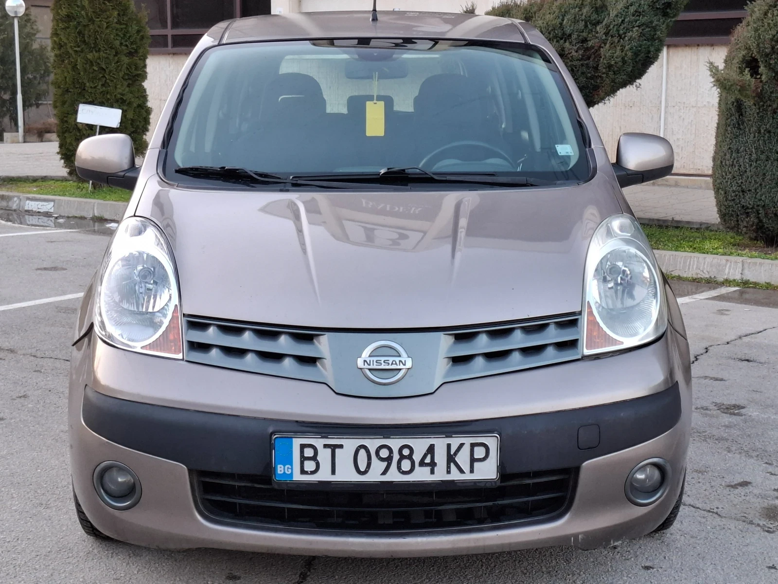Nissan Note 1.5dCi * КЛИМАТРОНИК * РЕГИСТРИРАН * , снимка 9 - Автомобили и джипове - 53892335