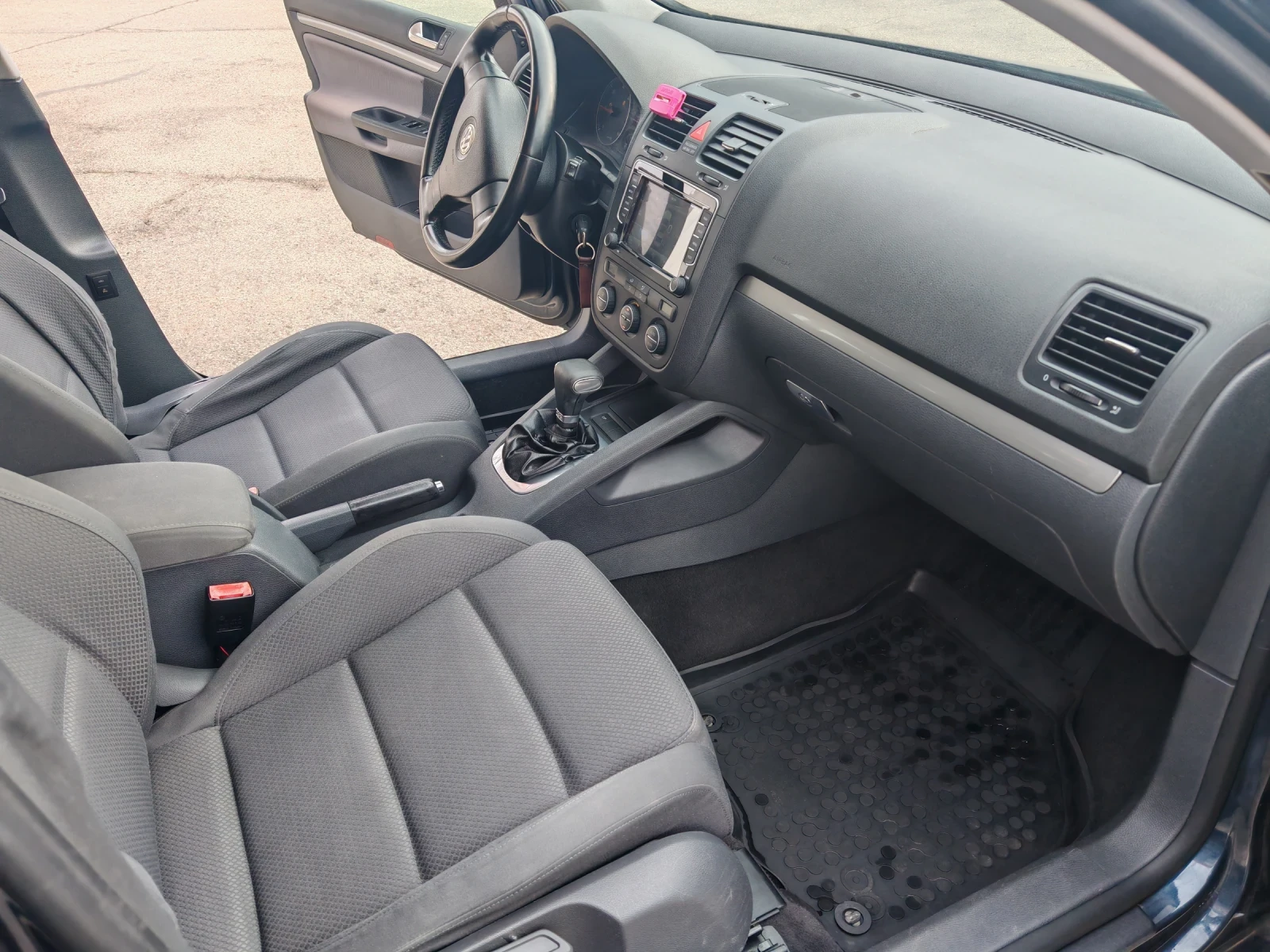 VW Golf 5, снимка 10 - Автомобили и джипове - 53929249