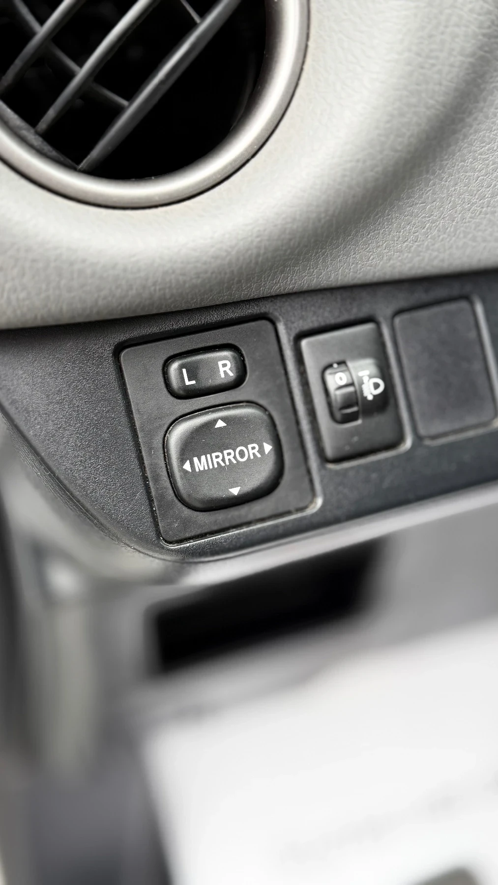 Toyota Yaris 1.3VVT-i* FACE* DYNAMIC* 80000KM* �������� ������ | Mobile.bg � ����������� 12