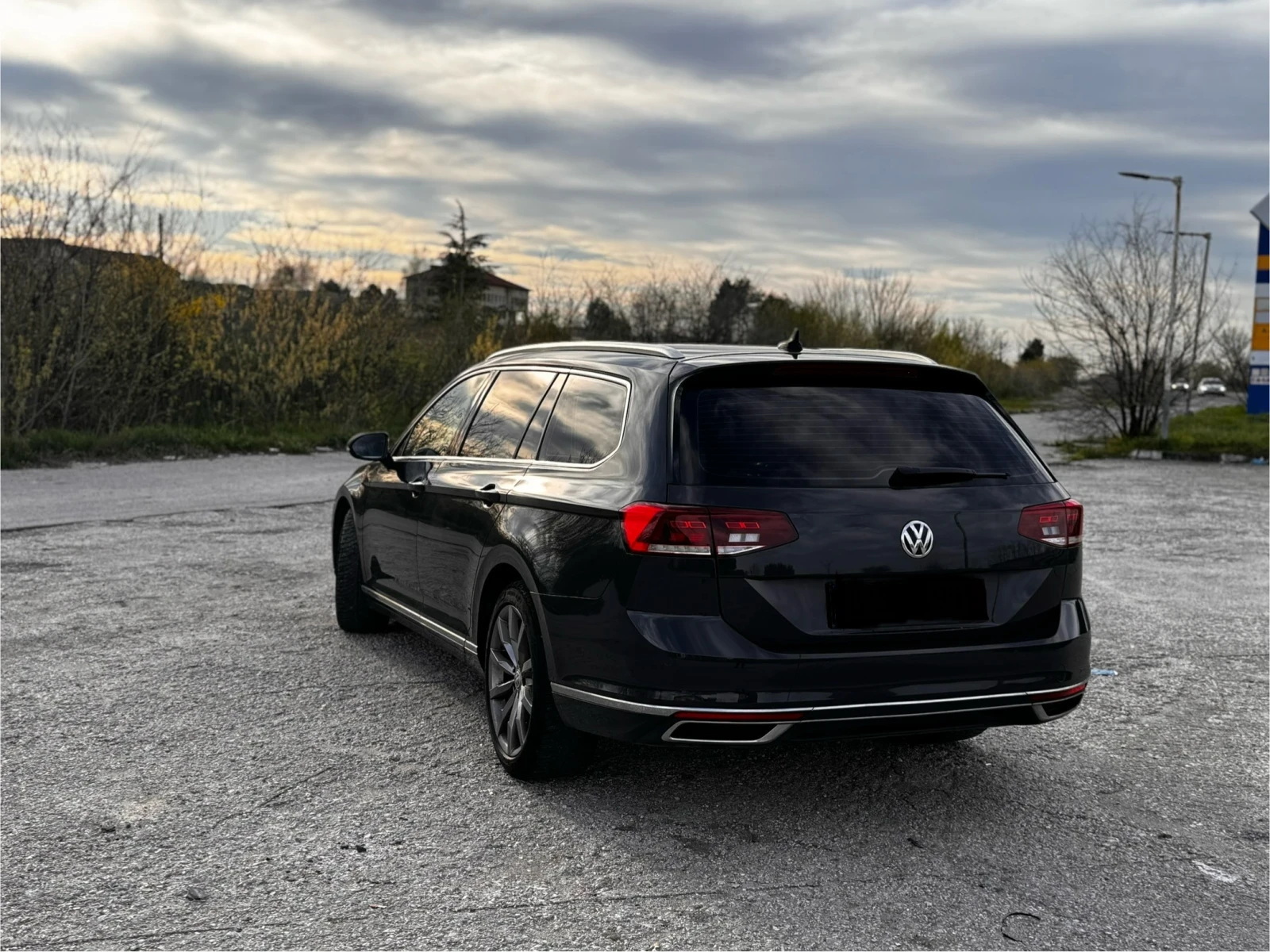 VW Passat 2.0TDI 190 к.с. HIGHLINE, снимка 2 - Автомобили и джипове - 54147640