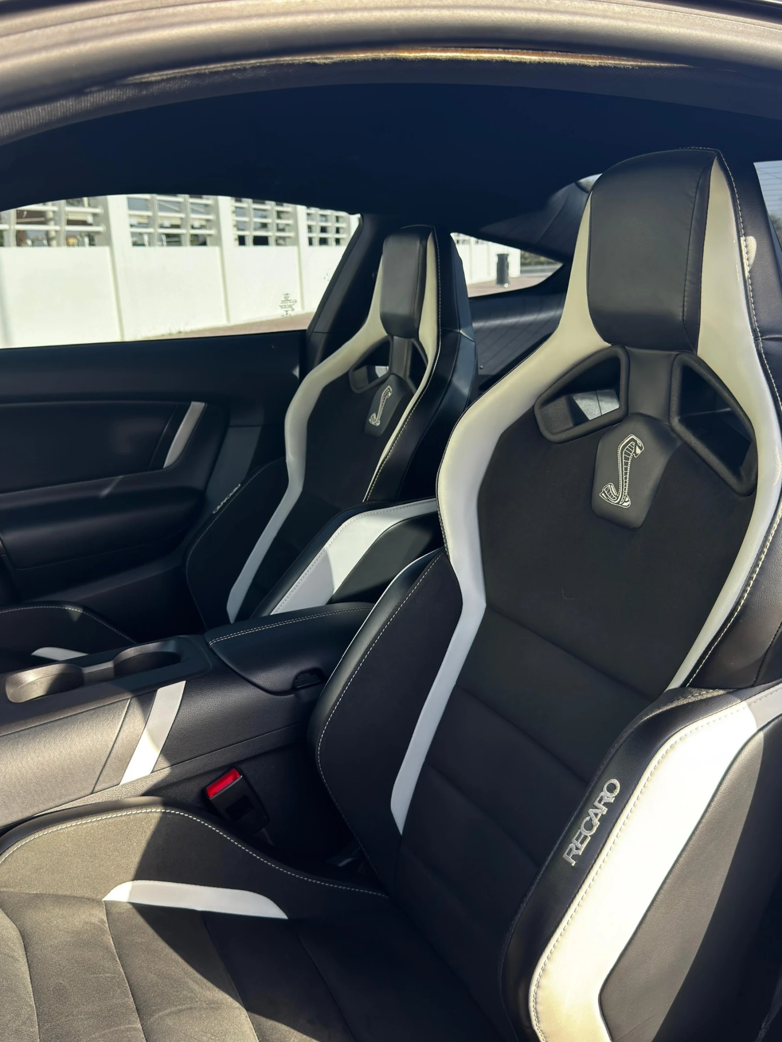 Ford Mustang Shelby GT500, снимка 7 - Автомобили и джипове - 54570686