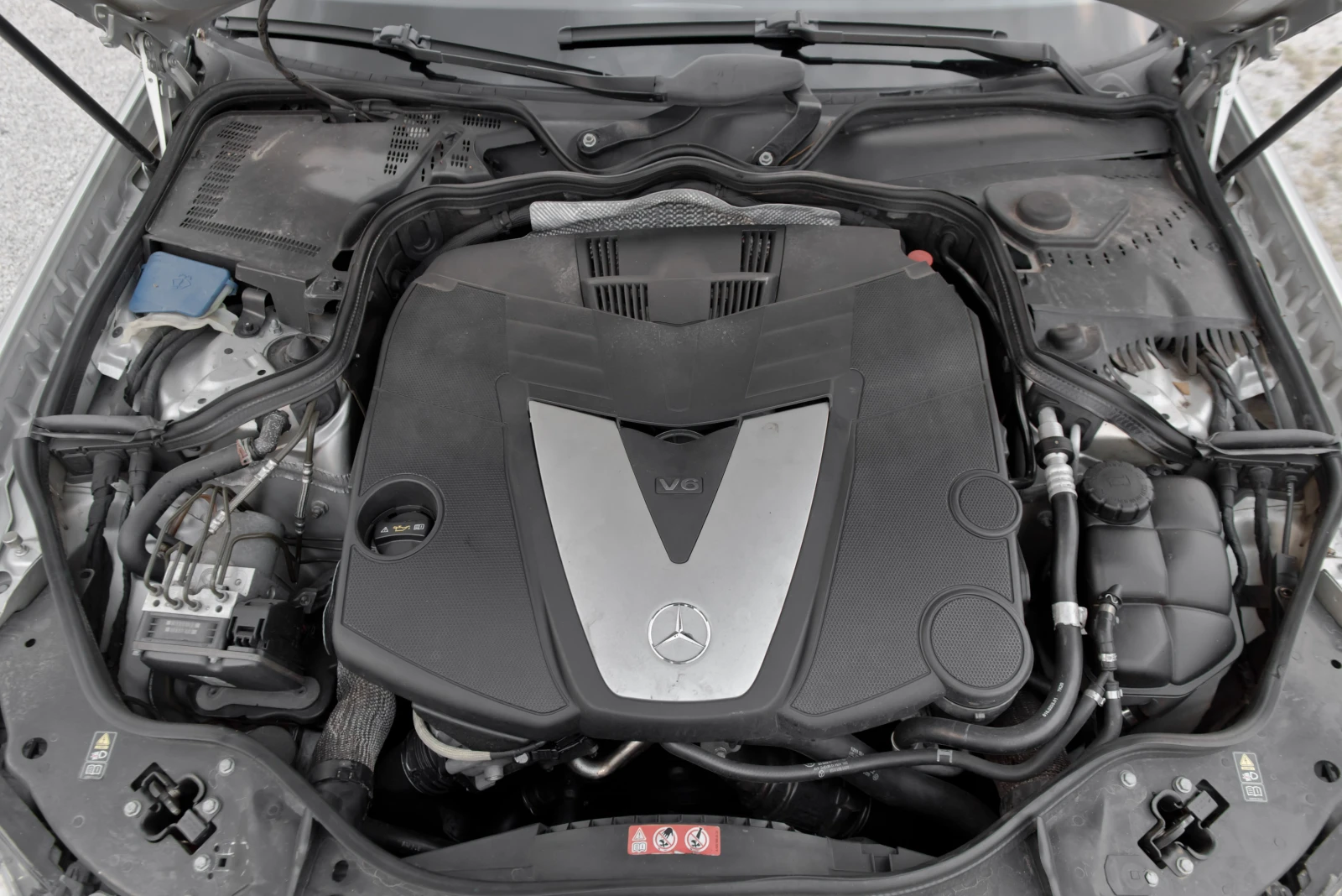 Mercedes-Benz E 320 224ks face, снимка 16 - Автомобили и джипове - 55051650