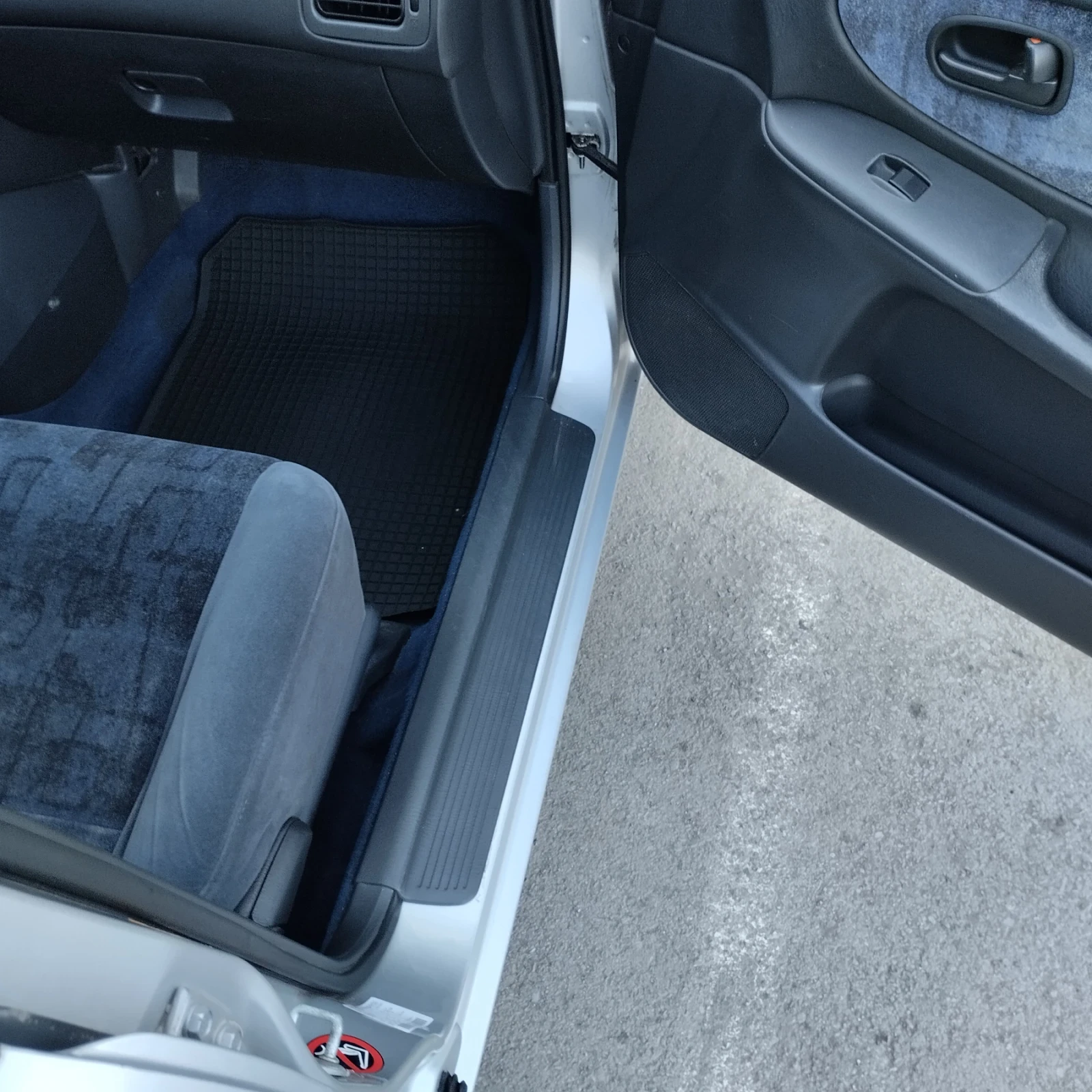 Mazda 626 Газов инжекцион, снимка 17 - Автомобили и джипове - 55506686