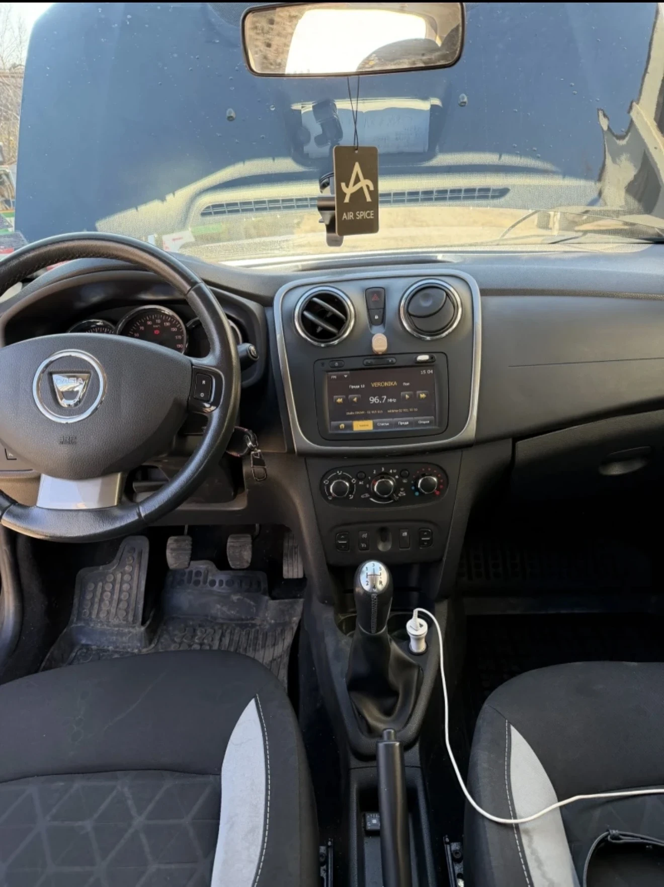 Dacia Sandero, снимка 6 - Автомобили и джипове - 55603430