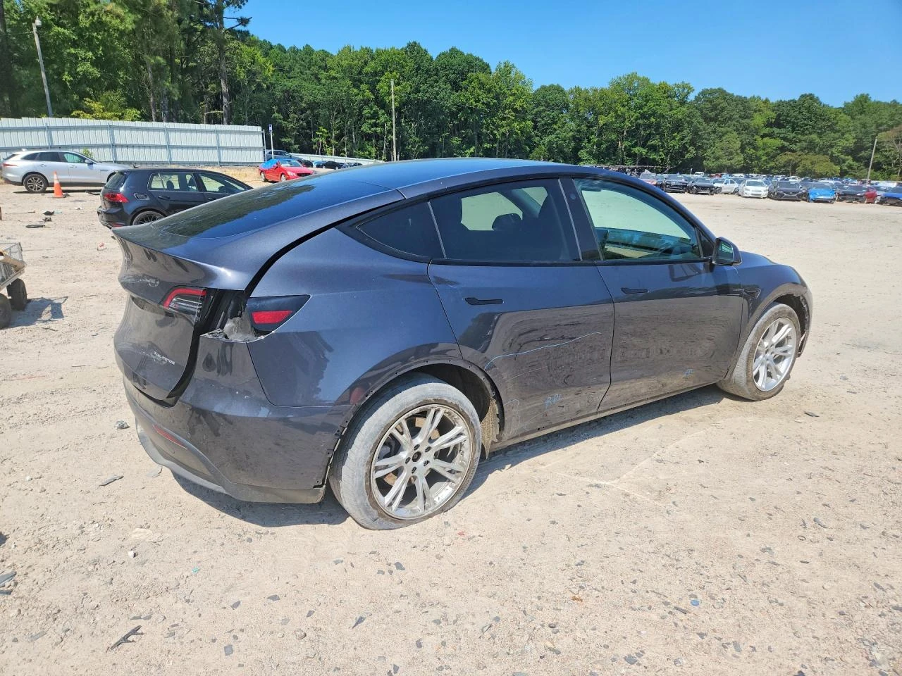 Tesla Model Y LONG RANGE DUAL MOTOR AWD| , снимка 3 - Автомобили и джипове - 55903587