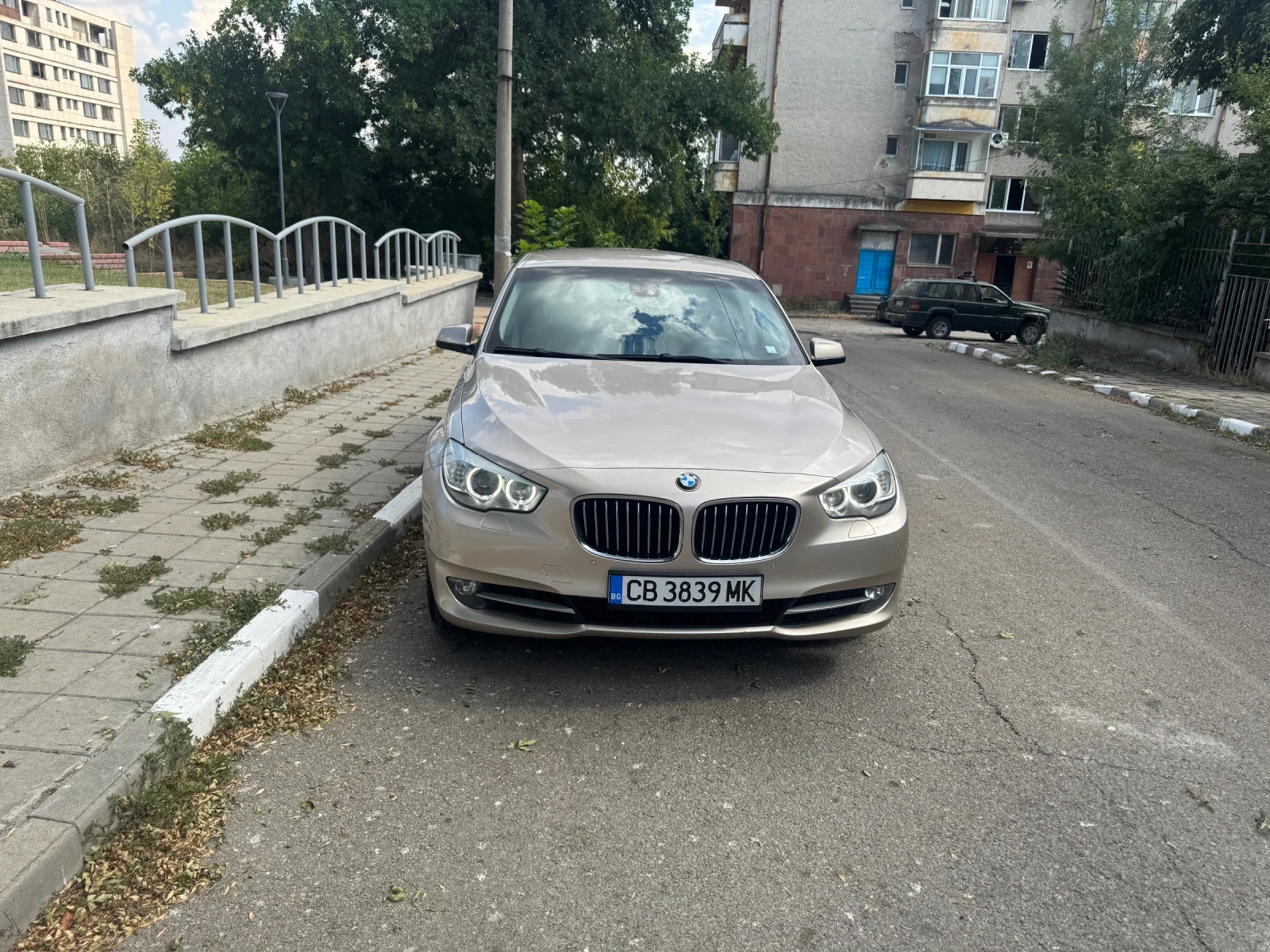 BMW 5 Gran Turismo 535i XDrive, снимка 2 - Автомобили и джипове - 56247973