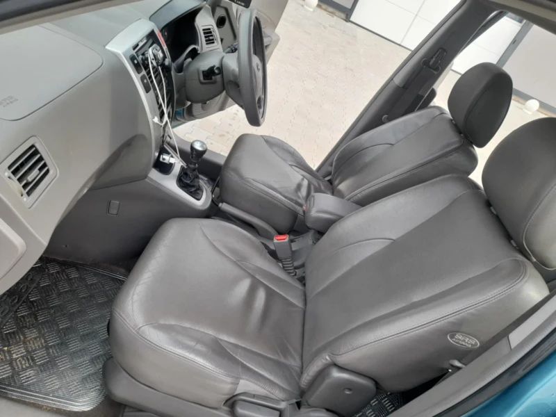 Hyundai Tucson 2.0 140 к.с., снимка 14 - Автомобили и джипове - 49555205