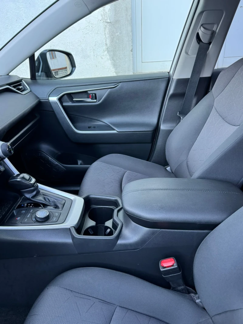 Toyota Rav4 2.0 benzin AWD, снимка 12 - Автомобили и джипове - 52803073
