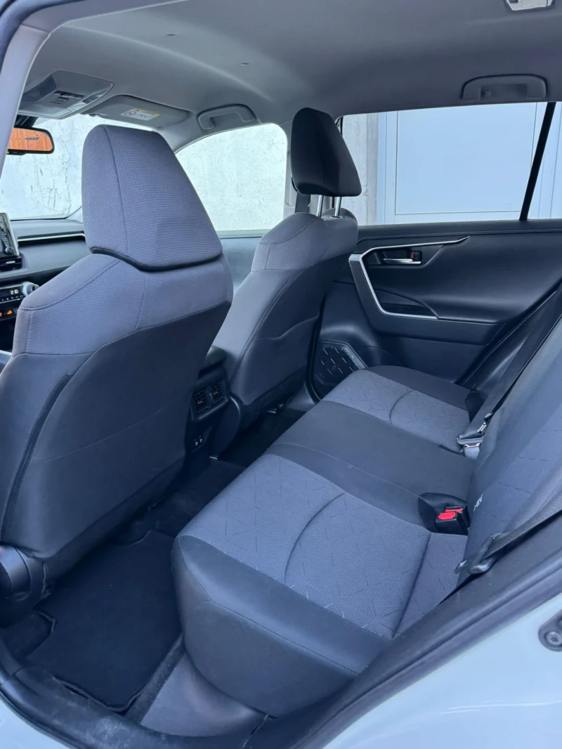 Toyota Rav4 2.0 benzin AWD, снимка 11 - Автомобили и джипове - 52803073