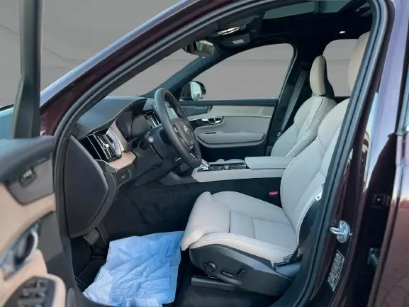 Volvo Xc90 B5 AWD = Ultra Bright = 7 Seats Гаранция, снимка 4 - Автомобили и джипове - 53591397