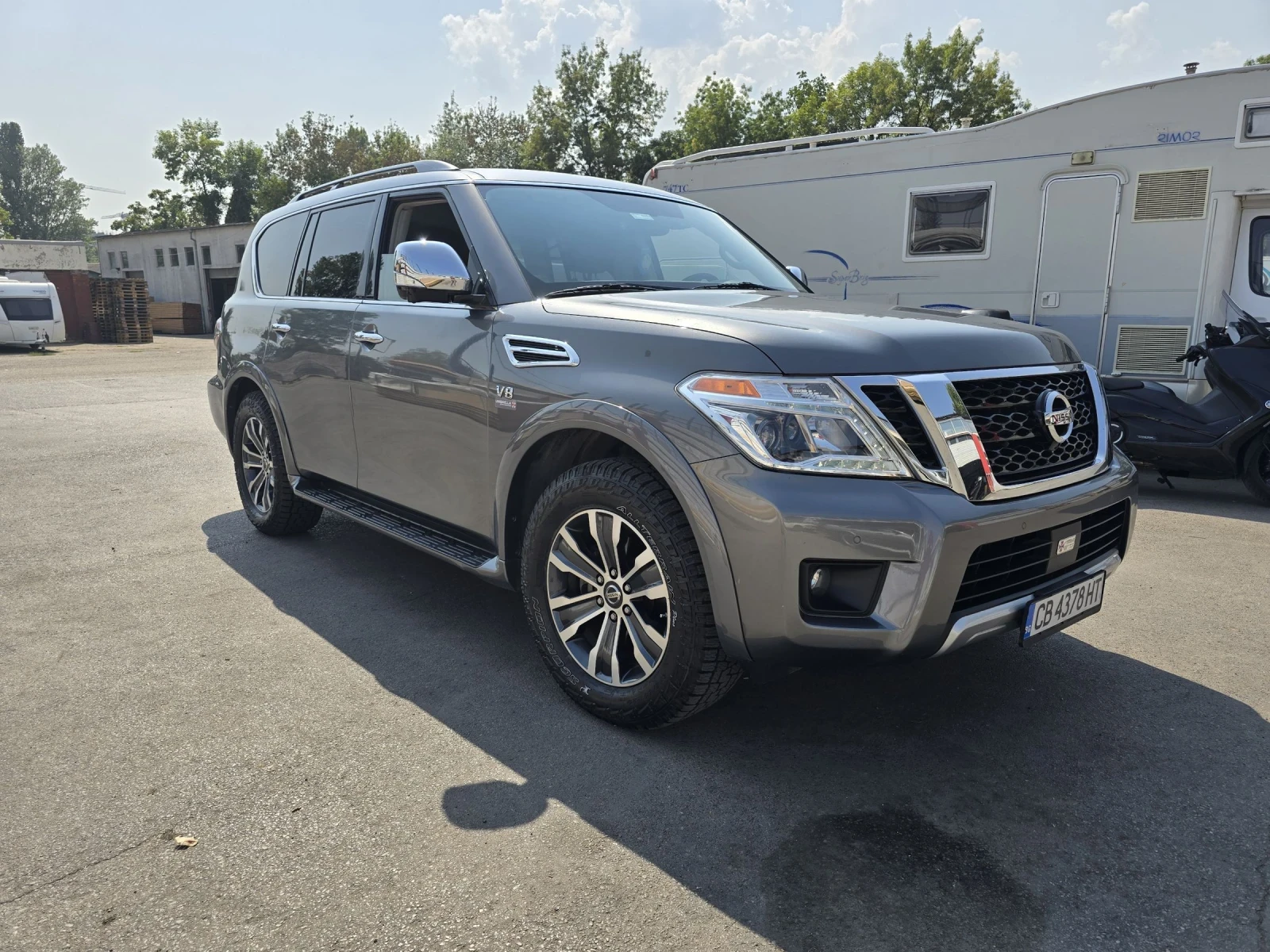 Nissan Armada 5.6 SL - изображение 6