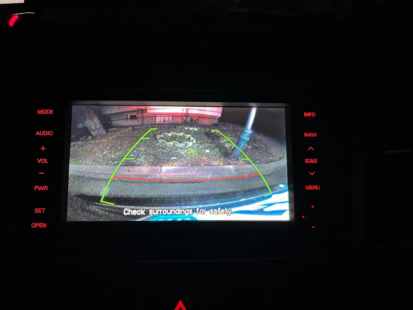 Citroen C-Crosser 2.2 HDI - изображение 8