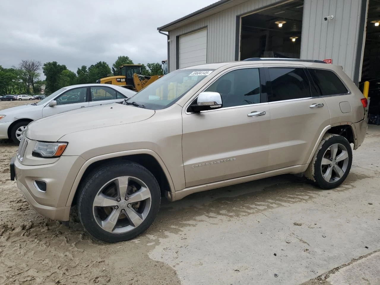 Jeep Grand cherokee OVERLAND Обдух* 8ZF* Въздух* Дистроник* Пано*  - изображение 2