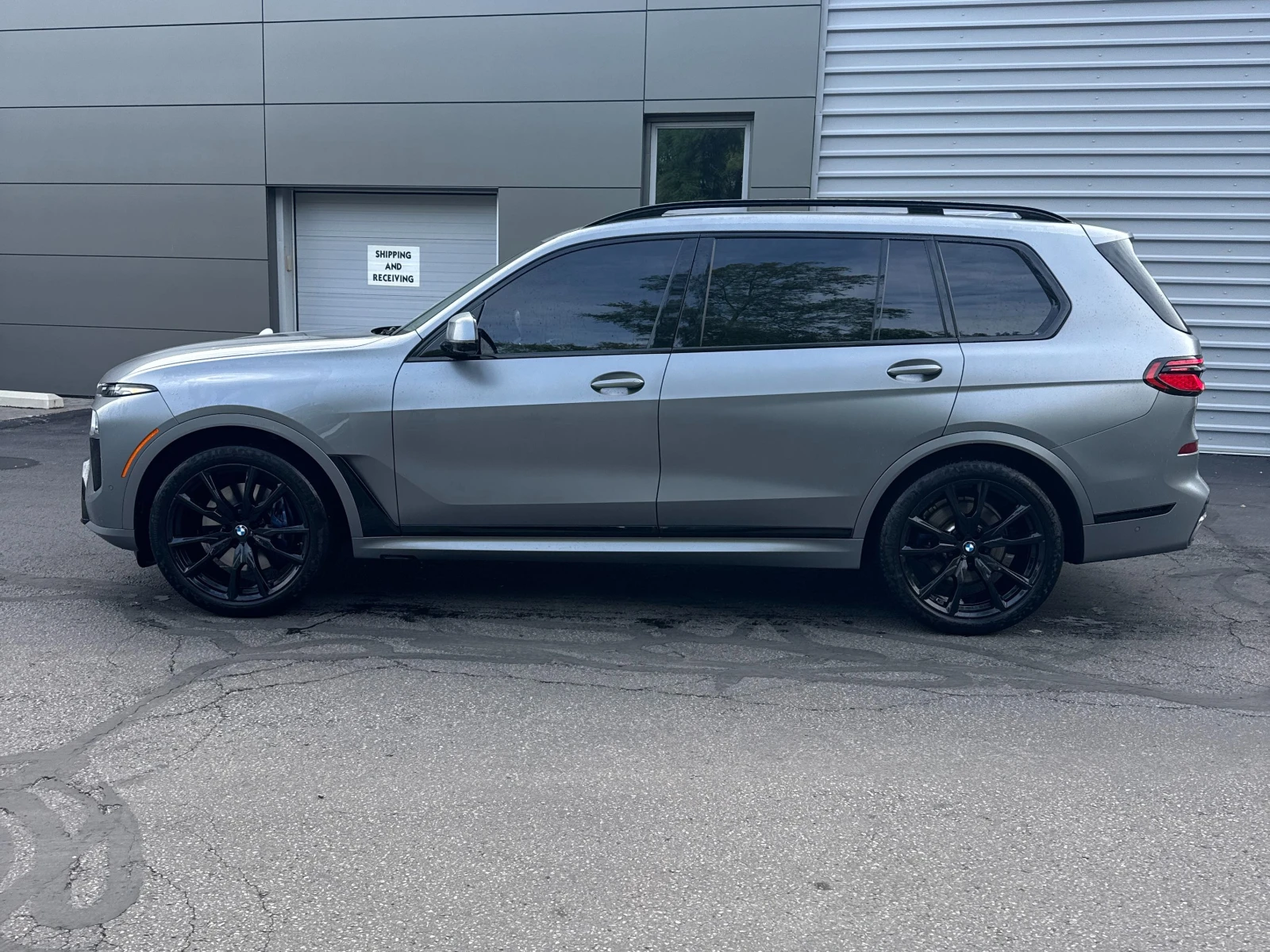 BMW X7 I xDrive* ЦЕНА ДО БЪЛГАРИЯ* (CARFAX) - изображение 4