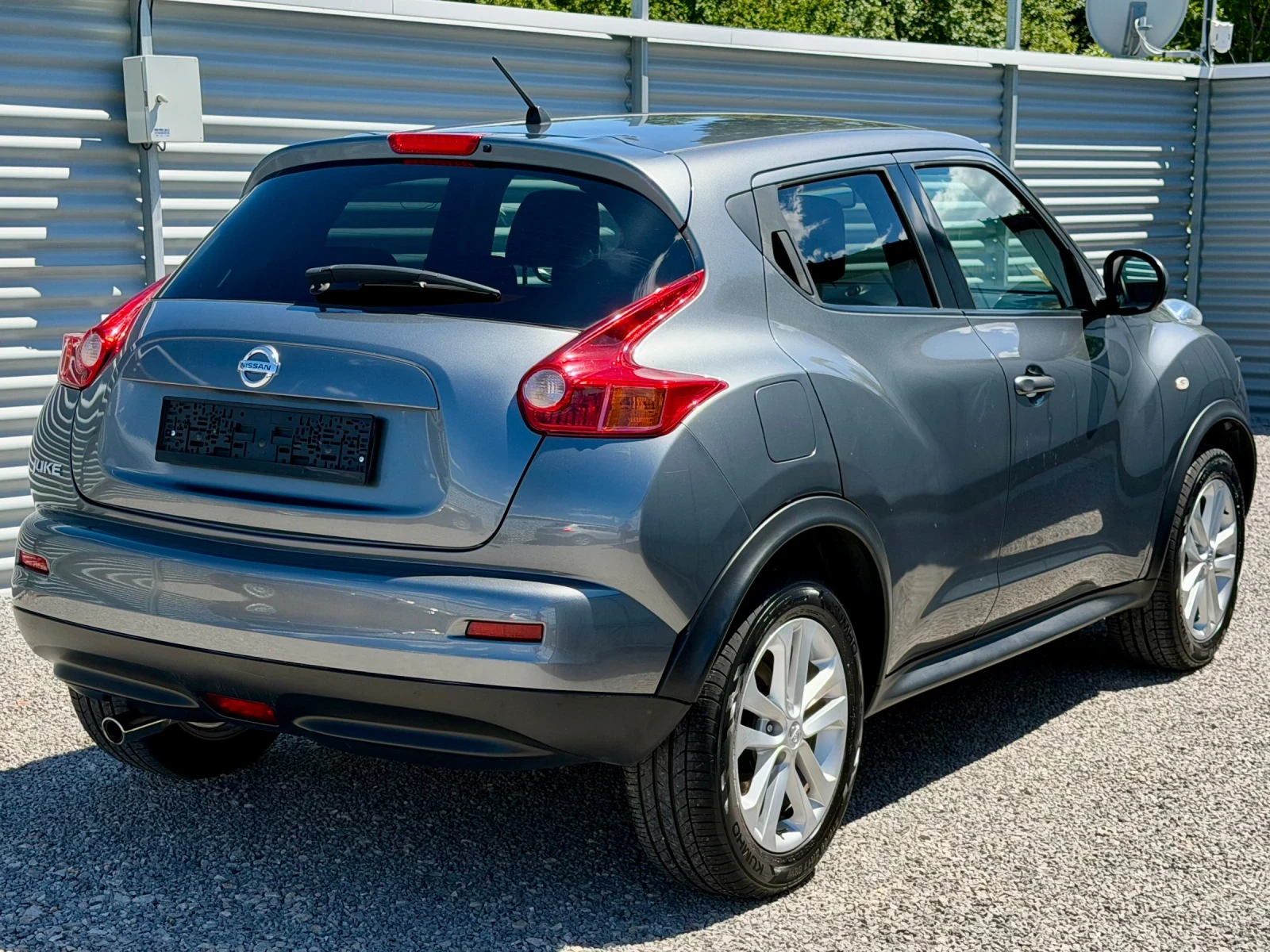 Nissan Juke 1.6 бензин/ Навигация, снимка 7 - Автомобили и джипове - 54713622