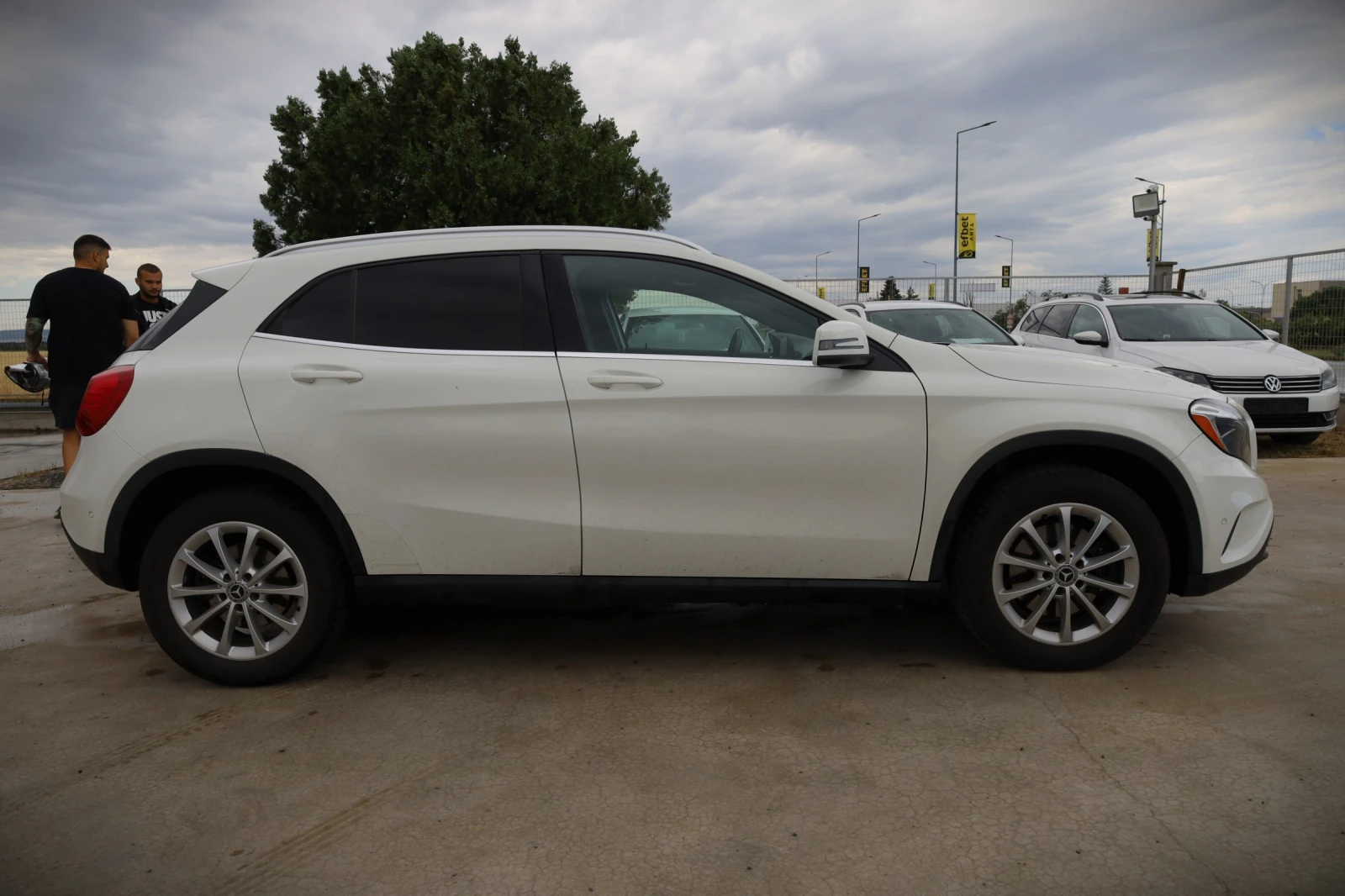 Mercedes-Benz GLA 250 4Matic | Carplay | Pano| Cam| Blind Sp| Distronic, снимка 3 - Автомобили и джипове - 55170484