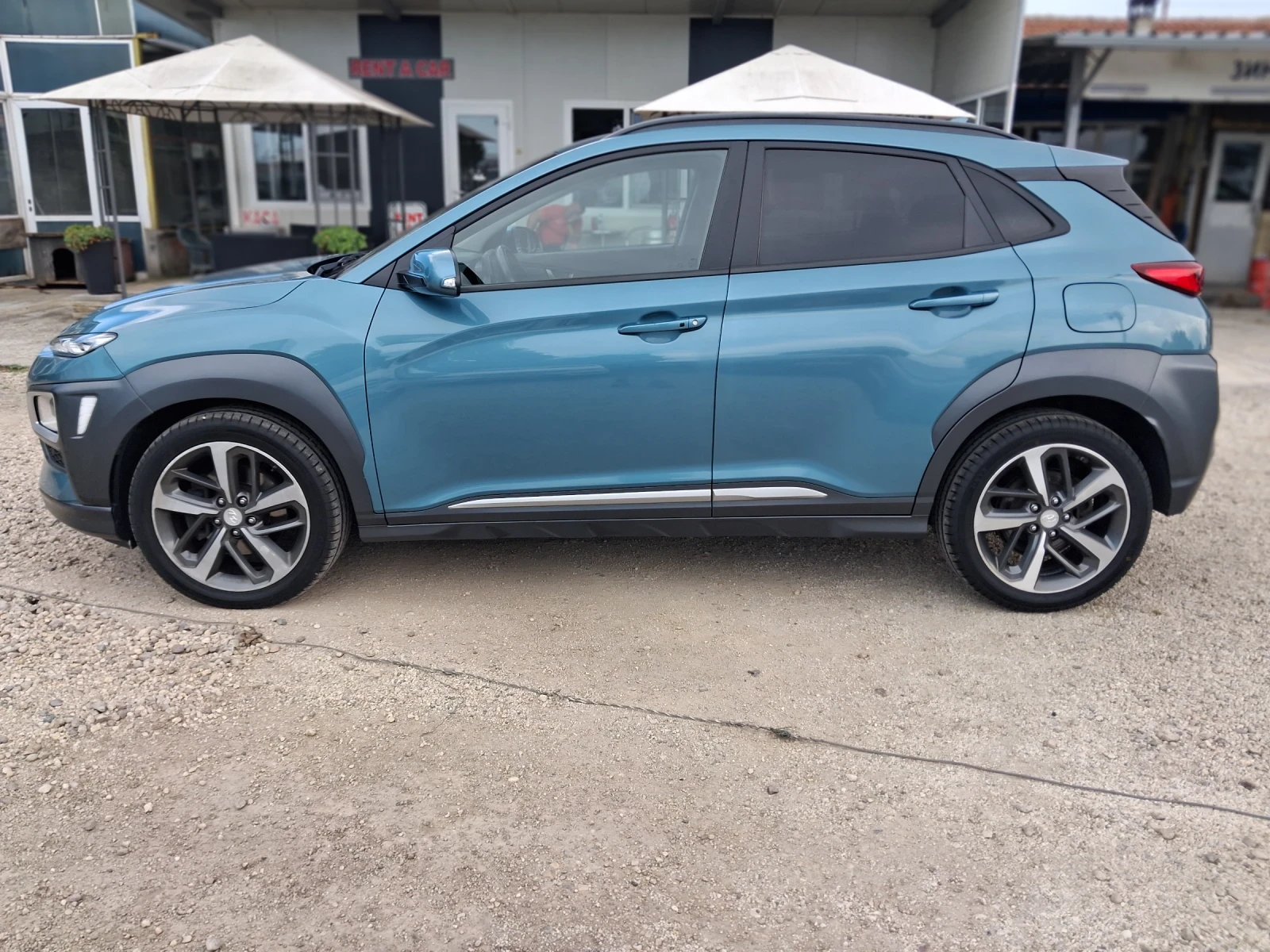 Hyundai Kona 1.6 4x4, снимка 5 - Автомобили и джипове - 55508025