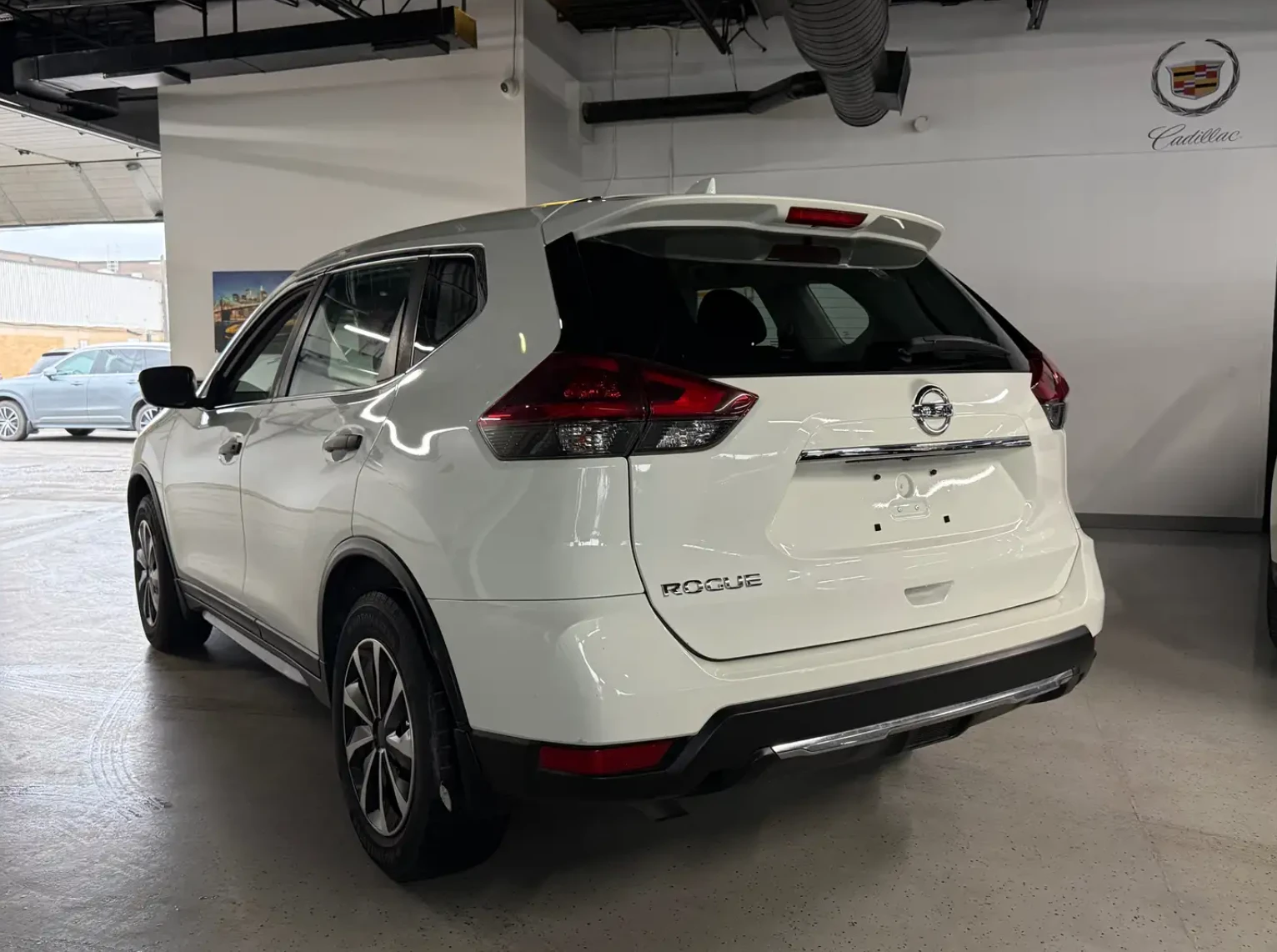 Nissan Rogue S, снимка 2 - Автомобили и джипове - 56415387