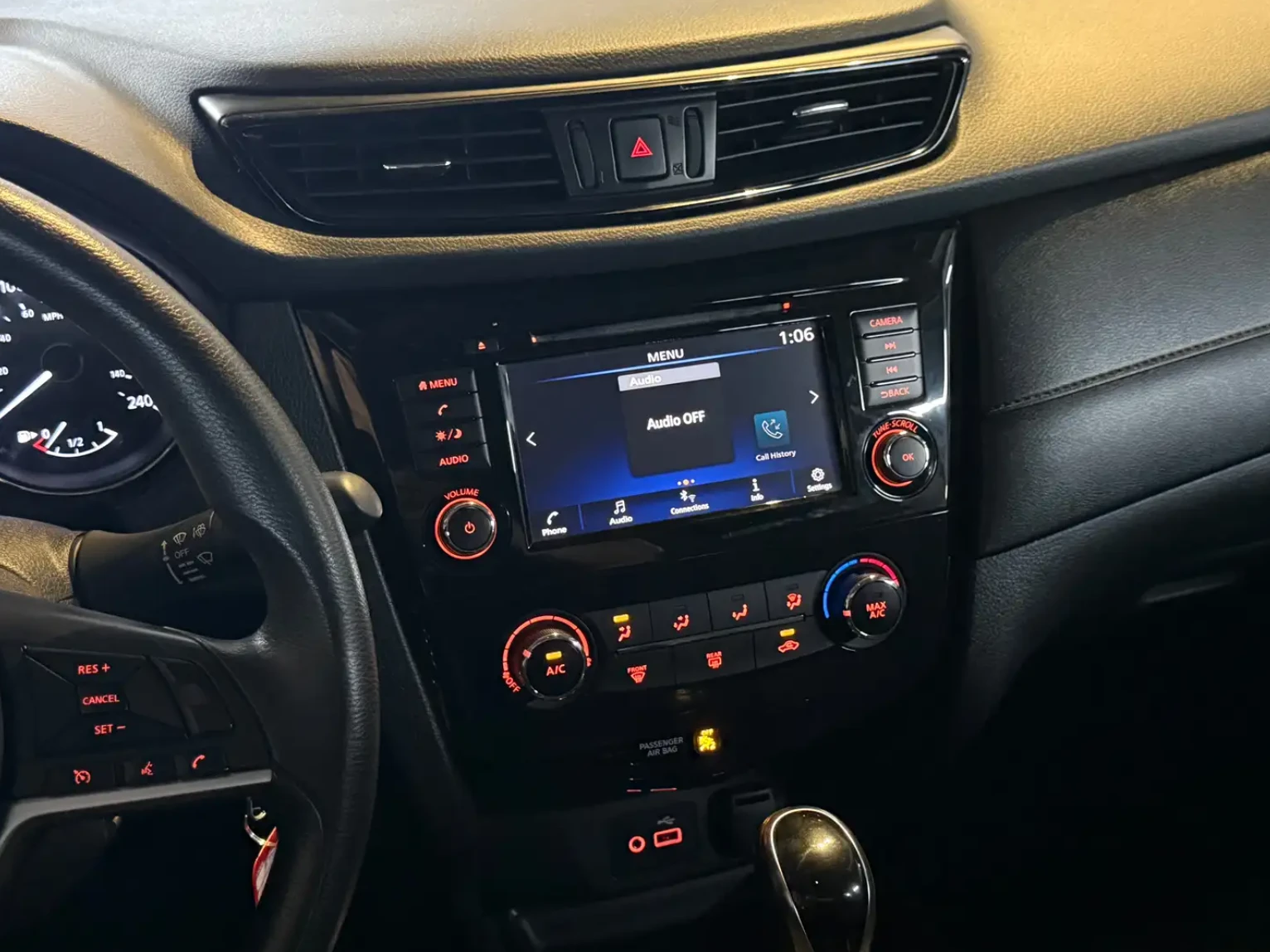 Nissan Rogue S, снимка 5 - Автомобили и джипове - 56415387