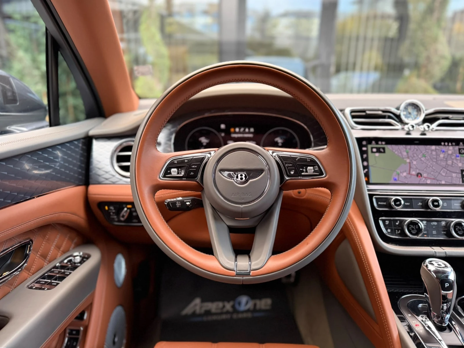 Bentley Bentayga MULLINER/NAOMI/360, снимка 8 - Автомобили и джипове - 56683369