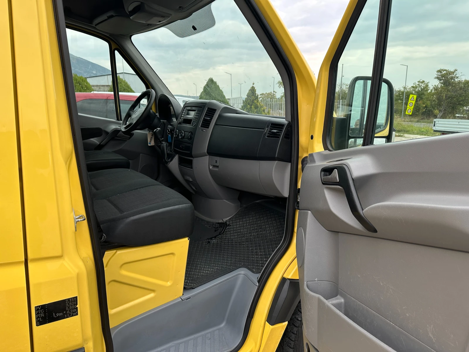 Mercedes-Benz Sprinter 313 7места/клима/темпомат - изображение 10