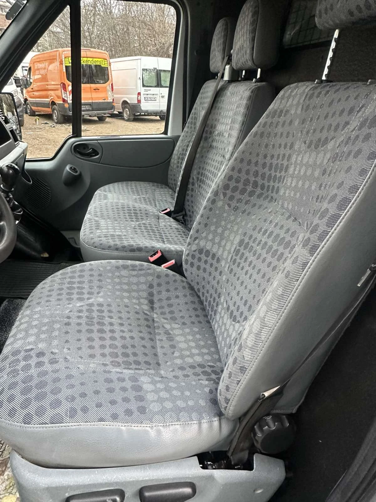 Ford Transit 2, 2TDCi, снимка 9 - Бусове и автобуси - 54416718